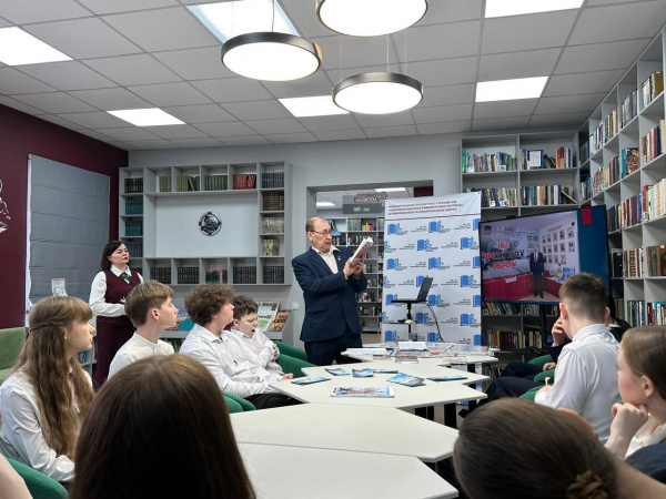 В Центральной библиотеке состоялась презентация проекта «Иммерсивная экскурсия «История великой стройки» в рамках реализации ведомственного проекта Министерства культуры России «Гений места»