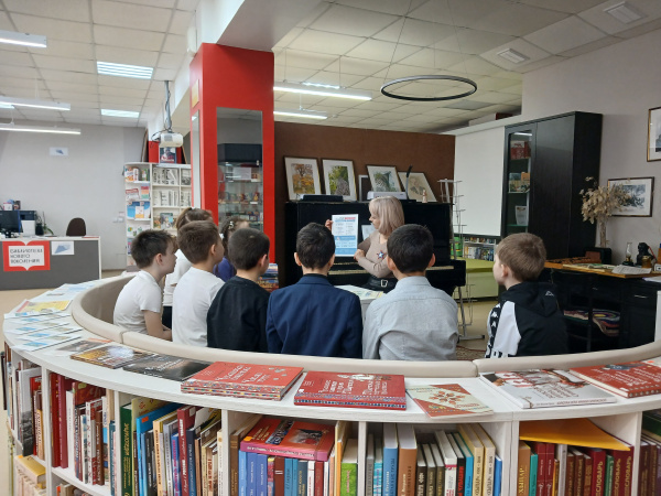 В Торханской сельской библиотеке состоялась беседа со школьниками о безопасности в сети и в жизни